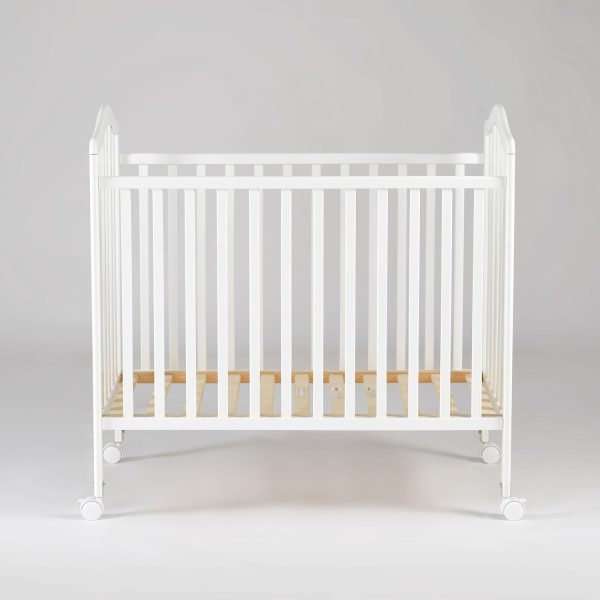 微信图片_20250821203636 Baby crib with lockable wheels design