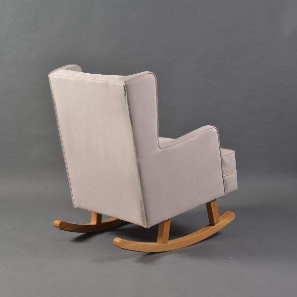 DSC_1684 Convertible Nursery Rocking Chair with Interchangeable Legs
